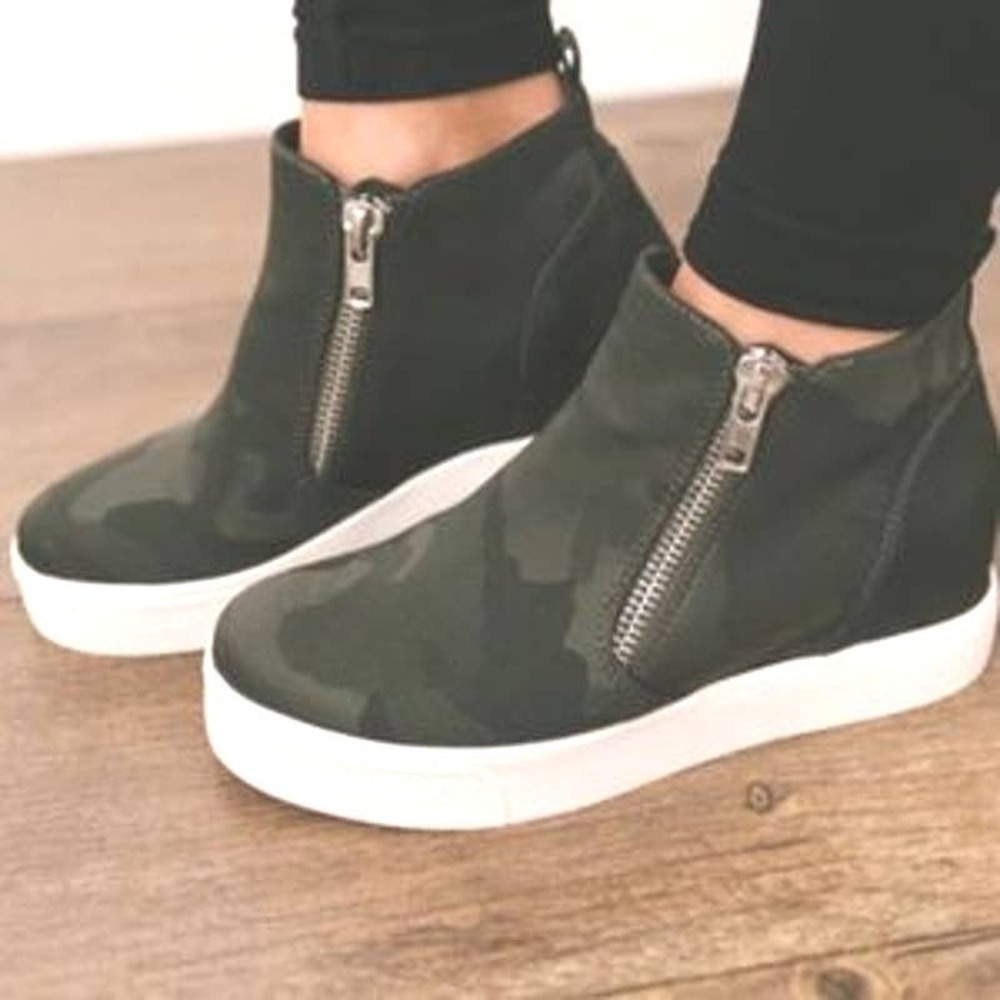 Steve Madden Wedgie Camo Platform Sneaker Bootie High Top Wedge Womens 7M